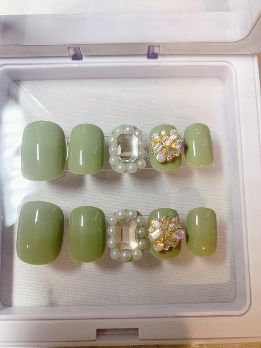 24-Piece Reusable Fake Nail Tips